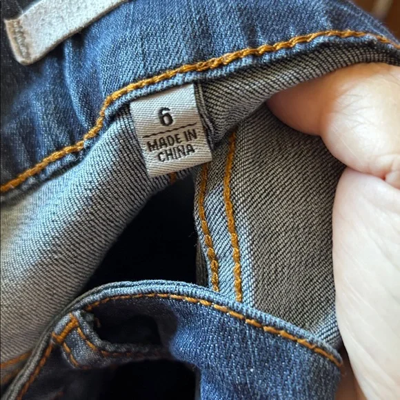 !it jeans Dark Blue Women's Jean Shorts 6 - Picture 7 of 9